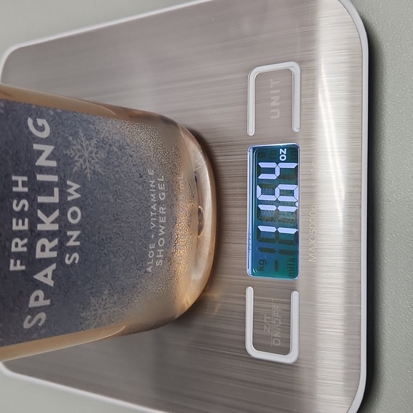 Fresh Sparkiling Snow Shower Gel by Bath & Body Works - Picture 3 of 3